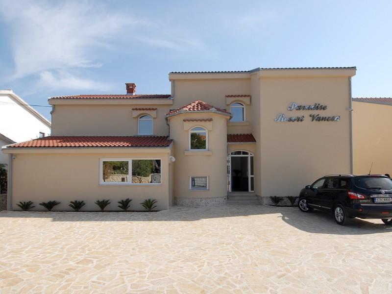 Paradise Resort Vanesa Vir Ngoại thất bức ảnh