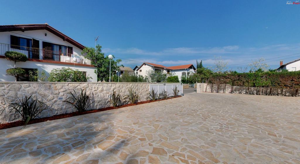 Paradise Resort Vanesa Vir Ngoại thất bức ảnh