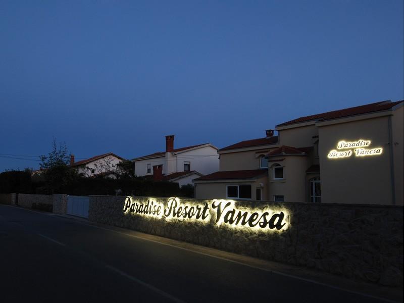 Paradise Resort Vanesa Vir Ngoại thất bức ảnh