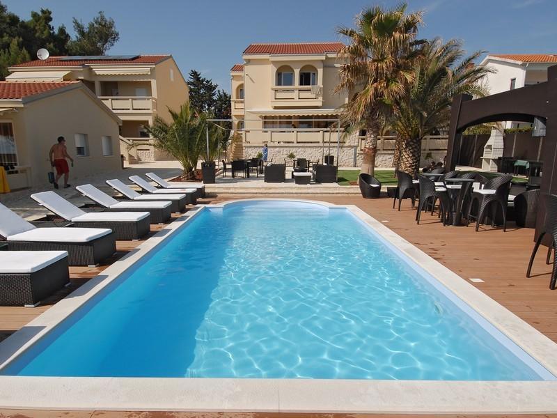 Paradise Resort Vanesa Vir Ngoại thất bức ảnh